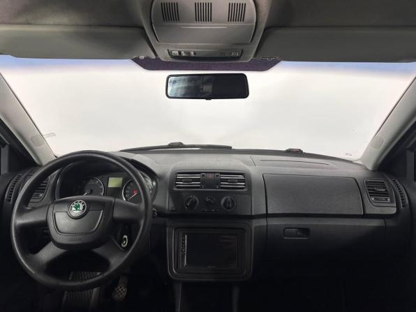 Skoda Fabia II Рестайлинг с пробегом 2011 года, цена 414 000 рублей, 299878 км, хэтчбек, Автокод Объявления