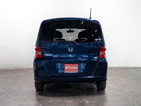 Honda Freed I с пробегом 2010 года, цена 850 000 рублей, 146124 км, компактвэн, Автокод Объявления