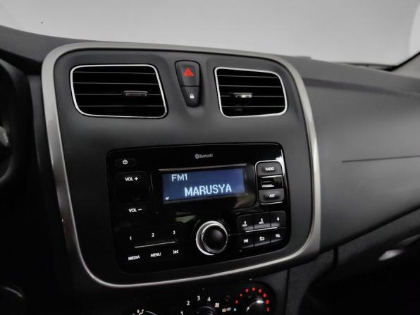 Renault Logan II Рестайлинг с пробегом 2021 года, цена 1 124 000 рублей, 92000 км, седан, Автокод Объявления