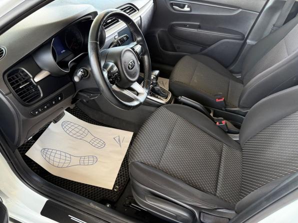 Kia Rio IV с пробегом 2018 года, цена 1 375 000 рублей, 139750 км, хэтчбек, Автокод Объявления