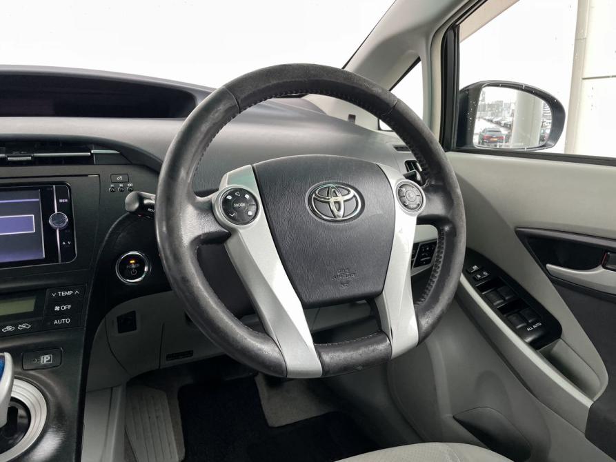 Toyota Prius III (XW30) Екатеринбург  - изображение 15