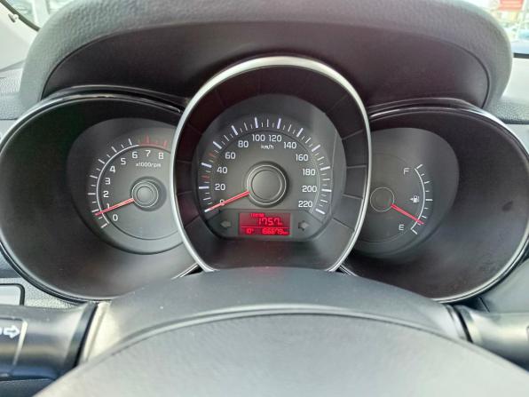 Kia Rio III Рестайлинг с пробегом 2017 года, цена 929 995 рублей, 166644 км, седан, Автокод Объявления