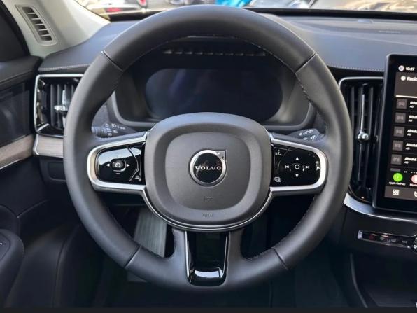 Volvo XC90 II Рестайлинг 2 с пробегом 2026 года, цена 9 250 000 рублей, 33 км, внедорожник, Автокод Объявления