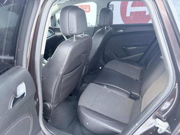 Opel Astra J Рестайлинг с пробегом 2012 года, цена 649 900 рублей, 172600 км, универсал, Автокод Объявления