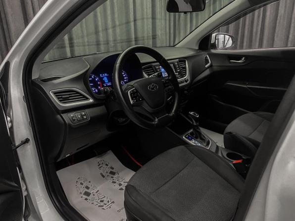 Hyundai Solaris II с пробегом 2018 года, цена 895 000 рублей, 226000 км, седан, Автокод Объявления