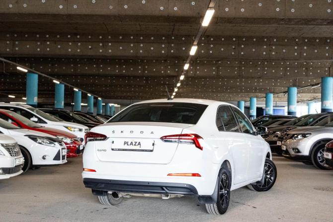 Skoda Rapid II с пробегом 2021 года, цена 1 679 000 рублей, 76210 км, лифтбек, Автокод Объявления