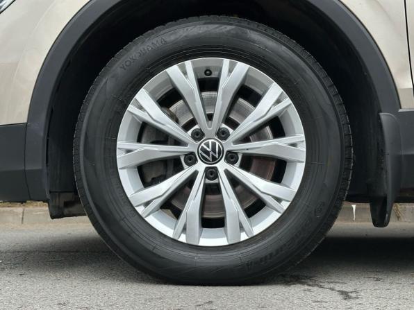 Volkswagen Tiguan II Рестайлинг с пробегом 2021 года, цена 3 449 000 рублей, 74262 км, внедорожник, Автокод Объявления