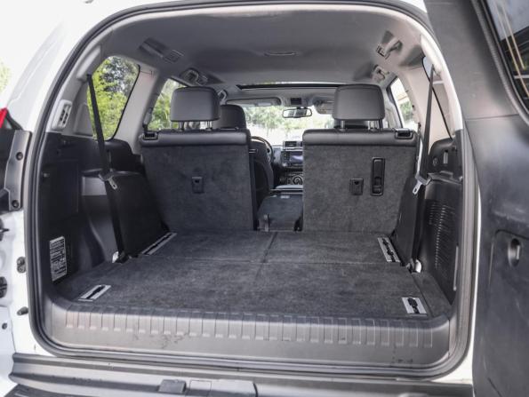 Toyota Land Cruiser Prado 150 Series Рестайлинг 1 с пробегом 2017 года, цена 3 799 000 рублей, 145336 км, внедорожник, Автокод Объявления