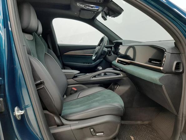 Geely Monjaro I с пробегом 2023 года, цена 3 290 000 рублей, 50801 км, внедорожник, Автокод Объявления