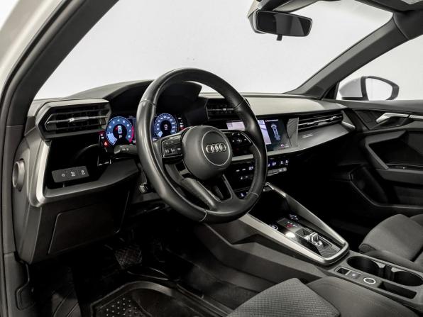 Audi A3 IV (8Y) с пробегом 2021 года, цена 2 370 000 рублей, 97019 км, седан, Автокод Объявления