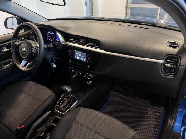 Kia Rio IV Рестайлинг с пробегом 2021 года, цена 1 385 000 рублей, 98097 км, седан, Автокод Объявления