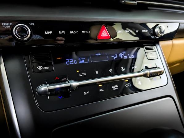 Kia Carnival IV с пробегом 2021 года, цена 3 630 000 рублей, 68035 км, минивэн, Автокод Объявления