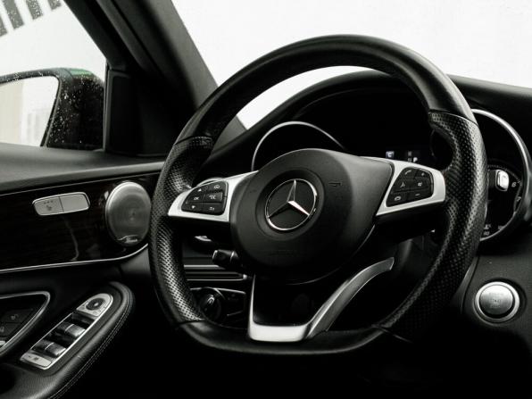 Mercedes-Benz C-Класс IV (W205) с пробегом 2017 года, цена 2 580 000 рублей, 105921 км, седан, Автокод Объявления
