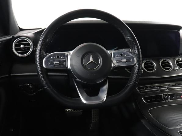 Mercedes-Benz E-Класс V (W213 S213 C238) с пробегом 2019 года, цена 2 899 900 рублей, 123726 км, седан, Автокод Объявления