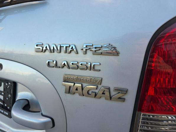 Hyundai Santa Fe Classic с пробегом 2010 года, цена 900 000 рублей, 109000 км, внедорожник, Автокод Объявления