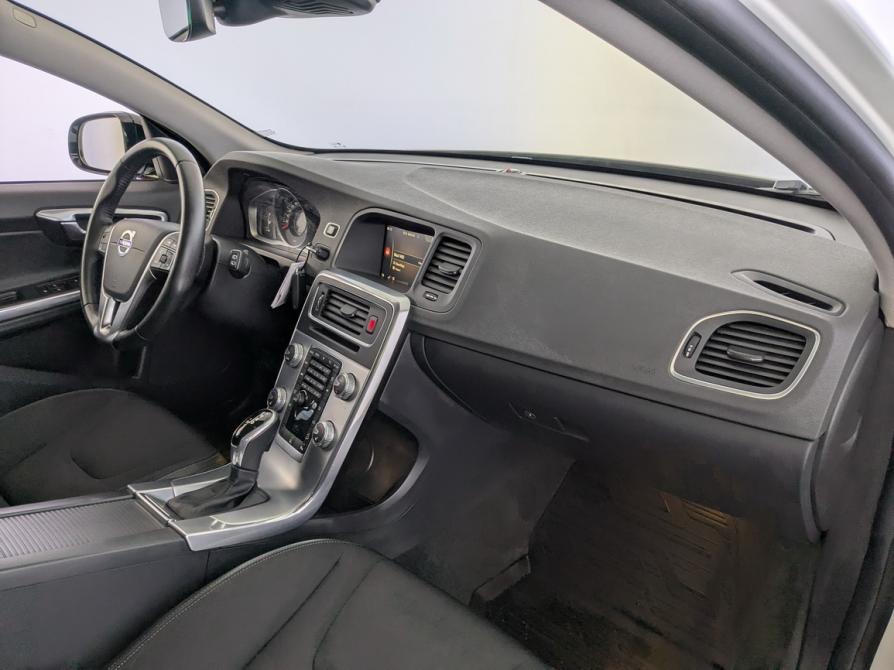 Volvo V60 Cross Country I Москва  - изображение 19