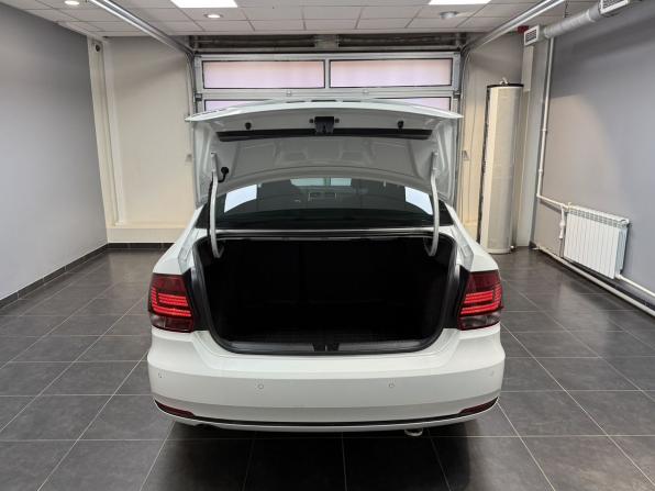 Volkswagen Polo V Рестайлинг с пробегом 2020 года, цена 1 250 000 рублей, 132882 км, седан, Автокод Объявления