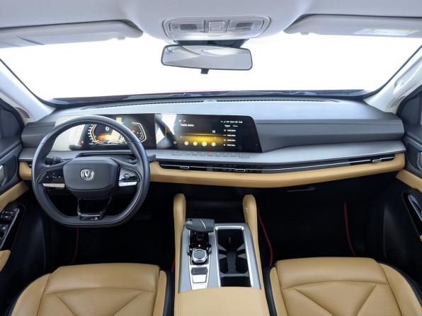 Changan Hunter Plus с пробегом 2023 года, цена 2 590 000 рублей, 45440 км, offers.body_type.unknown, Автокод Объявления