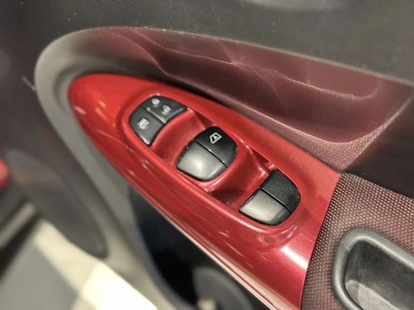 Nissan Juke I с пробегом 2011 года, цена 1 250 000 рублей, 157000 км, внедорожник, Автокод Объявления