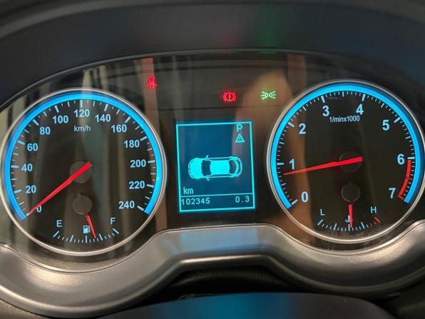 Brilliance V5 I с пробегом 2015 года, цена 880 000 рублей, 102000 км, внедорожник, Автокод Объявления