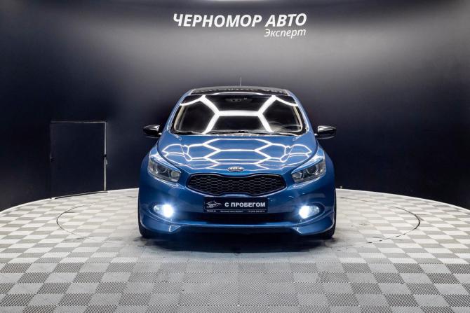 Kia Ceed II с пробегом 2014 года, цена 1 162 000 рублей, 236800 км, хэтчбек, Автокод Объявления