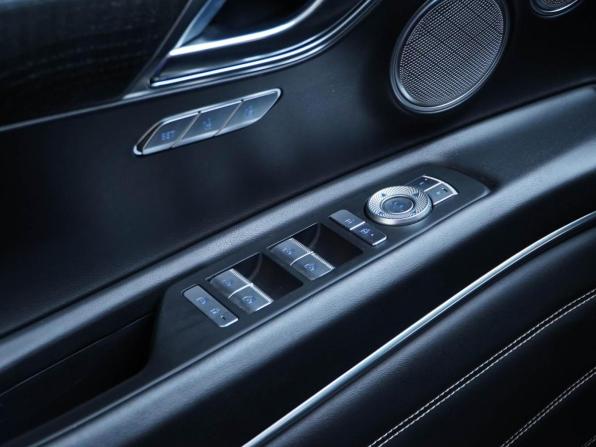 Genesis GV80 I с пробегом 2022 года, цена 5 215 055 рублей, 122143 км, внедорожник, Автокод Объявления