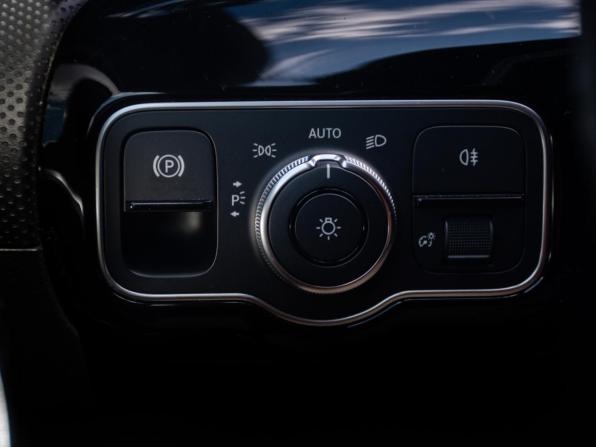 Mercedes-Benz A-Класс IV (W177) с пробегом 2019 года, цена 2 499 000 рублей, 66500 км, седан, Автокод Объявления