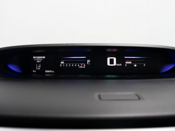 Honda Stepwgn V Рестайлинг с пробегом 2019 года, цена 2 580 000 рублей, 20500 км, минивэн, Автокод Объявления