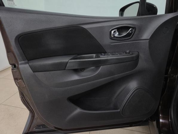 Renault Kaptur I с пробегом 2019 года, цена 1 315 000 рублей, 160463 км, внедорожник, Автокод Объявления