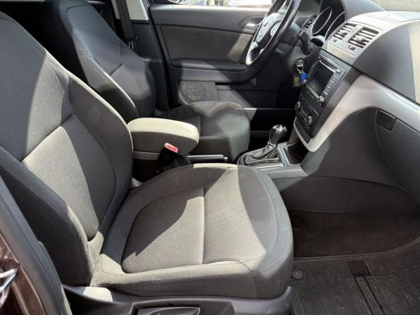 Skoda Yeti I с пробегом 2013 года, цена 829 000 рублей, 208803 км, внедорожник, Автокод Объявления