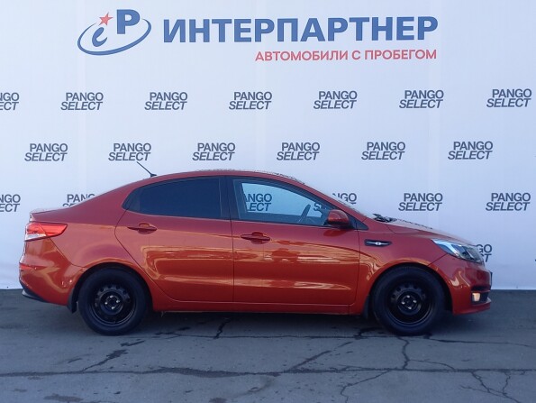 Kia Rio III Рестайлинг с пробегом 2015 года, цена 996 100 рублей, 103700 км, седан, Автокод Объявления