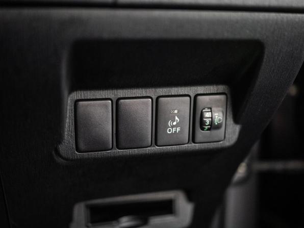 Toyota Prius Alpha I (ZVW40/41) Рестайлинг с пробегом 2015 года, цена 1 280 300 рублей, 201380 км, универсал, Автокод Объявления