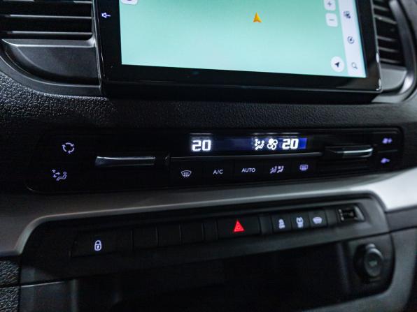 Peugeot Traveller I с пробегом 2022 года, цена 3 190 000 рублей, 79955 км, минивэн, Автокод Объявления