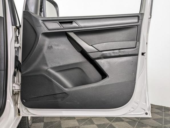 Volkswagen Caddy IV с пробегом 2019 года, цена 1 680 000 рублей, 94944 км, компактвэн, Автокод Объявления