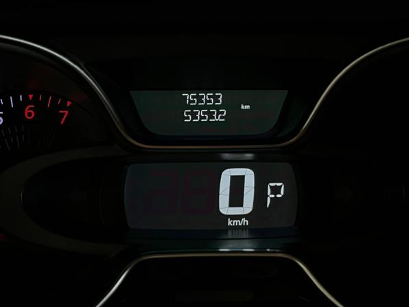 Renault Kaptur I Рестайлинг с пробегом 2021 года, цена 1 730 000 рублей, 75347 км, внедорожник, Автокод Объявления