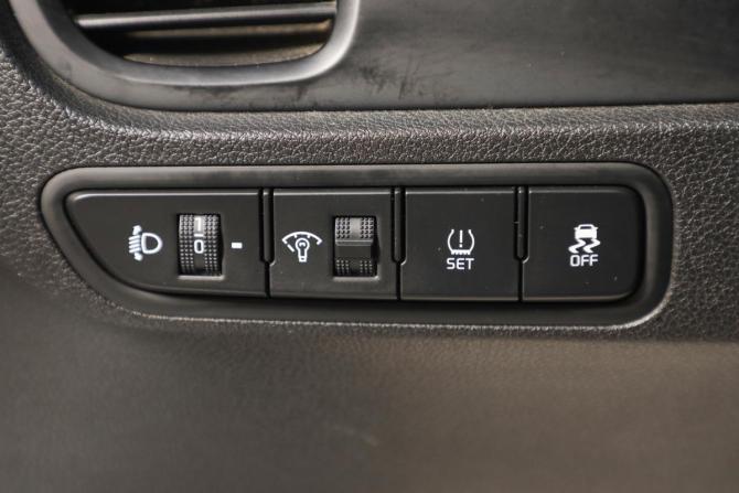 Kia Rio IV с пробегом 2020 года, цена 1 299 000 рублей, 112000 км, седан, Автокод Объявления