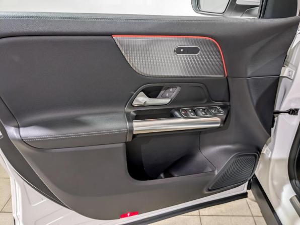 Mercedes-Benz GLA II (H247) с пробегом 2021 года, цена 3 350 000 рублей, 64908 км, внедорожник, Автокод Объявления