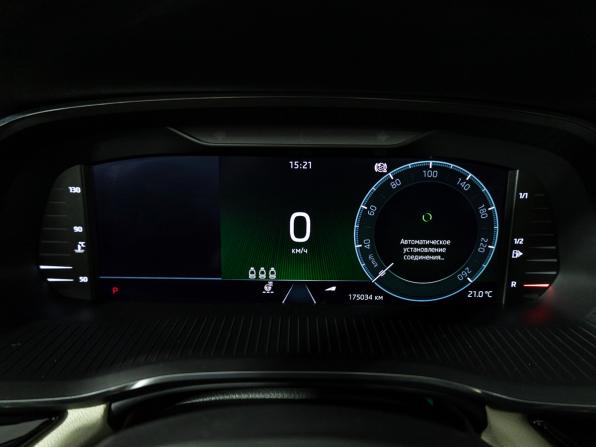 Skoda Octavia IV (A8) с пробегом 2021 года, цена 2 049 700 рублей, 174716 км, лифтбек, Автокод Объявления