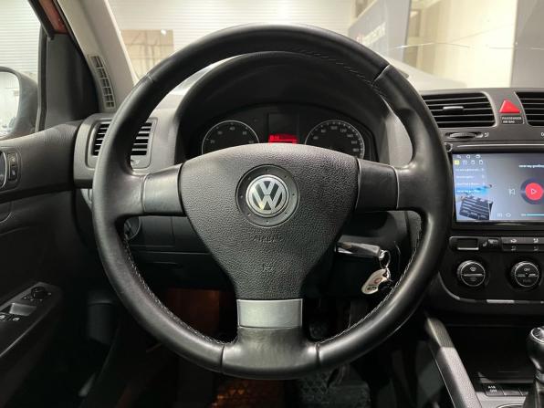 Volkswagen Golf V с пробегом 2008 года, цена 320 000 рублей, 332795 км, хэтчбек, Автокод Объявления
