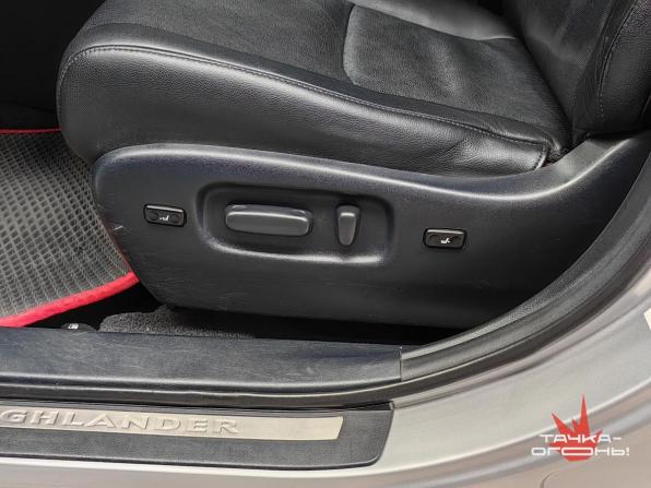 Toyota Highlander II (XU40) Рестайлинг с пробегом 2012 года, цена 2 048 000 рублей, 195000 км, внедорожник, Автокод Объявления