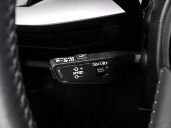 Audi A3 IV (8Y) с пробегом 2021 года, цена 2 947 000 рублей, 35346 км, хэтчбек, Автокод Объявления