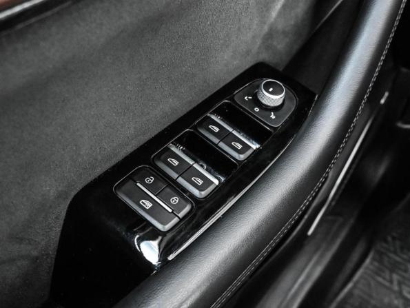 Geely Monjaro I с пробегом 2024 года, цена 2 959 000 рублей, 61911 км, внедорожник, Автокод Объявления
