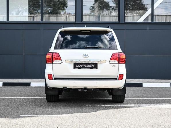 Toyota Land Cruiser 200 Series Рестайлинг 1 с пробегом 2014 года, цена 3 894 000 рублей, 227549 км, внедорожник, Автокод Объявления