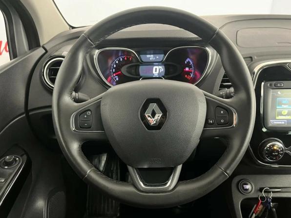 Renault Kaptur I с пробегом 2017 года, цена 1 650 000 рублей, 59367 км, внедорожник, Автокод Объявления