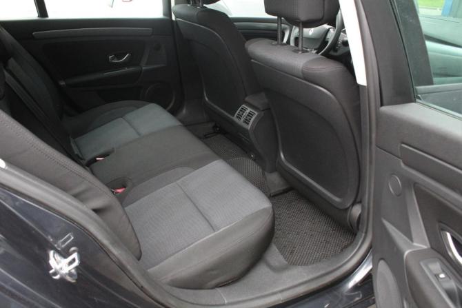 Renault Laguna III с пробегом 2009 года, цена 630 000 рублей, 230418 км, лифтбек, Автокод Объявления