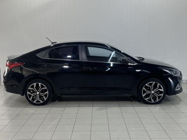 Hyundai Solaris II с пробегом 2017 года, цена 1 185 000 рублей, 149687 км, седан, Автокод Объявления