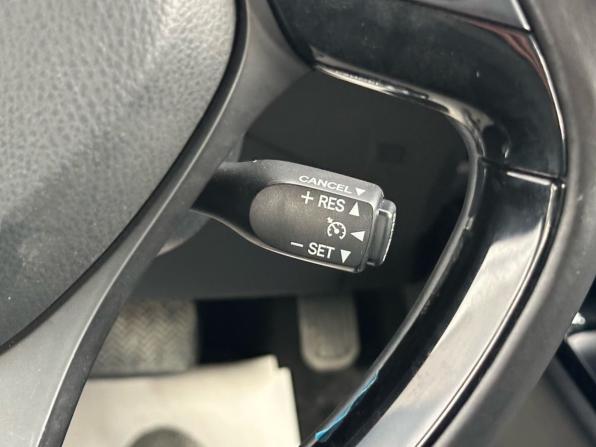 Toyota C-HR I с пробегом 2018 года, цена 2 540 000 рублей, 97340 км, внедорожник, Автокод Объявления