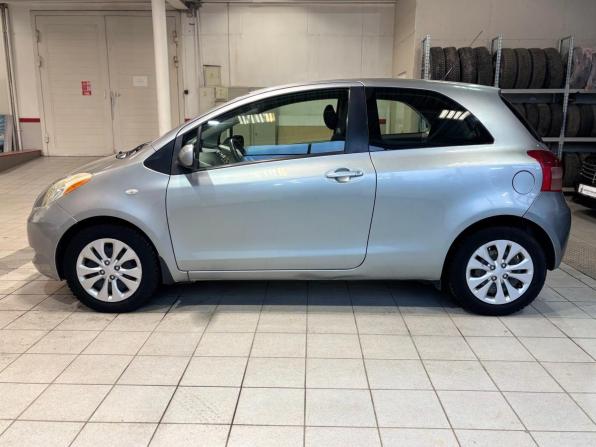Toyota Yaris II с пробегом 2008 года, цена 749 000 рублей, 87756 км, хэтчбек, Автокод Объявления