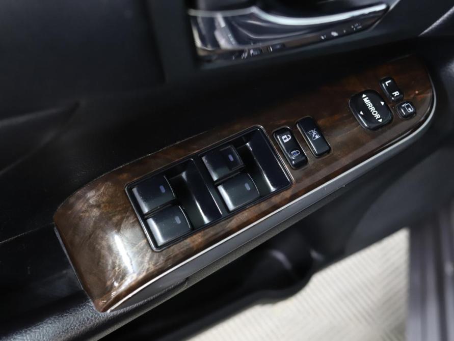 Toyota Camry VII (XV50) Рестайлинг Екатеринбург  - изображение 13