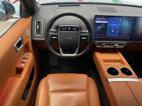 Li Auto (Lixiang) L8 I с пробегом 2023 года, цена 5 597 000 рублей, 42000 км, внедорожник, Автокод Объявления